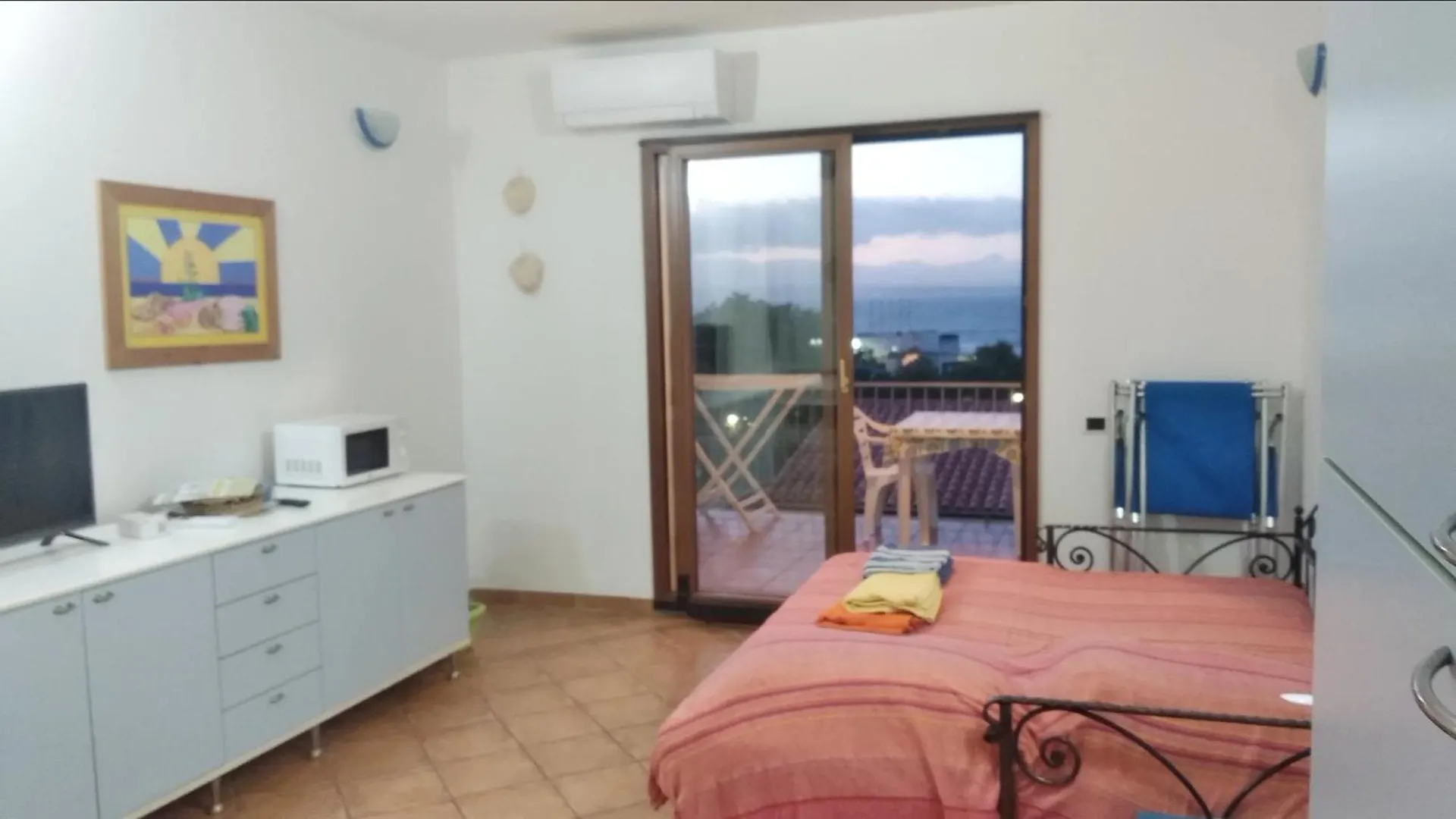 Appartamento Splendido mono vista mare con wi fi a 100 mt da spiaggia Santa Teresa di Gallura